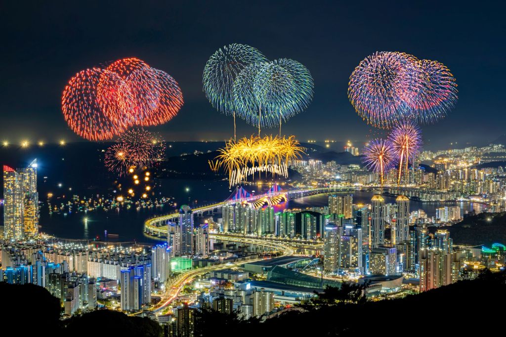 Magical Busan Nights 🌙: Best Night View Spots & Kakao Navi-Approved Food Tour